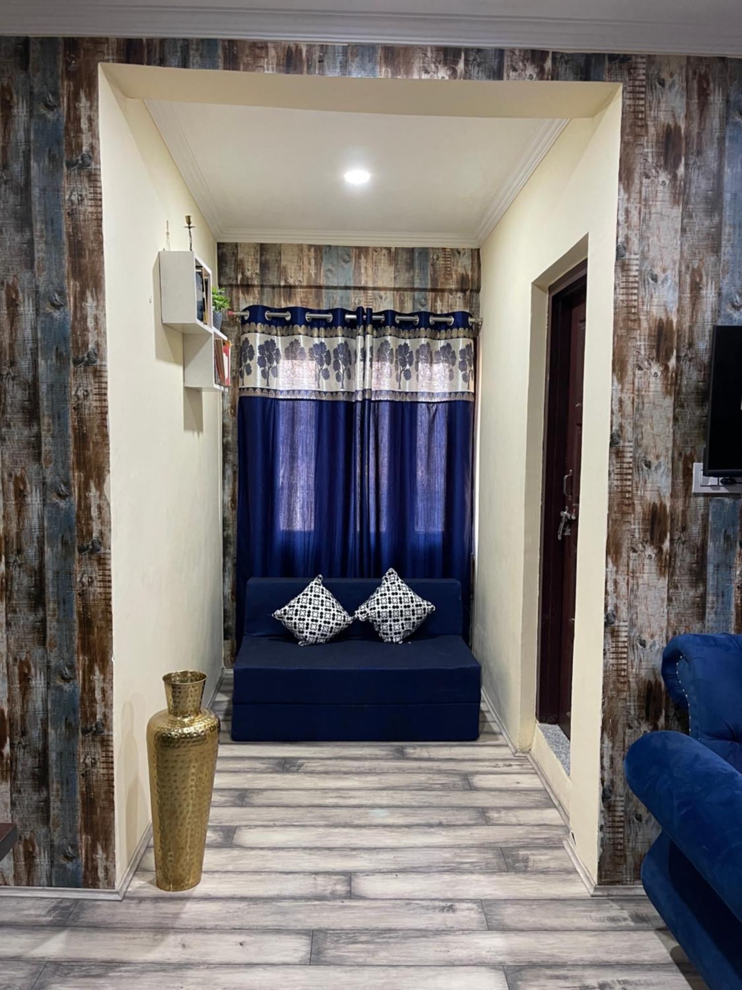 The Khayabaan - Luxurious Home Stay Away From Home Srīnagar 외부 사진